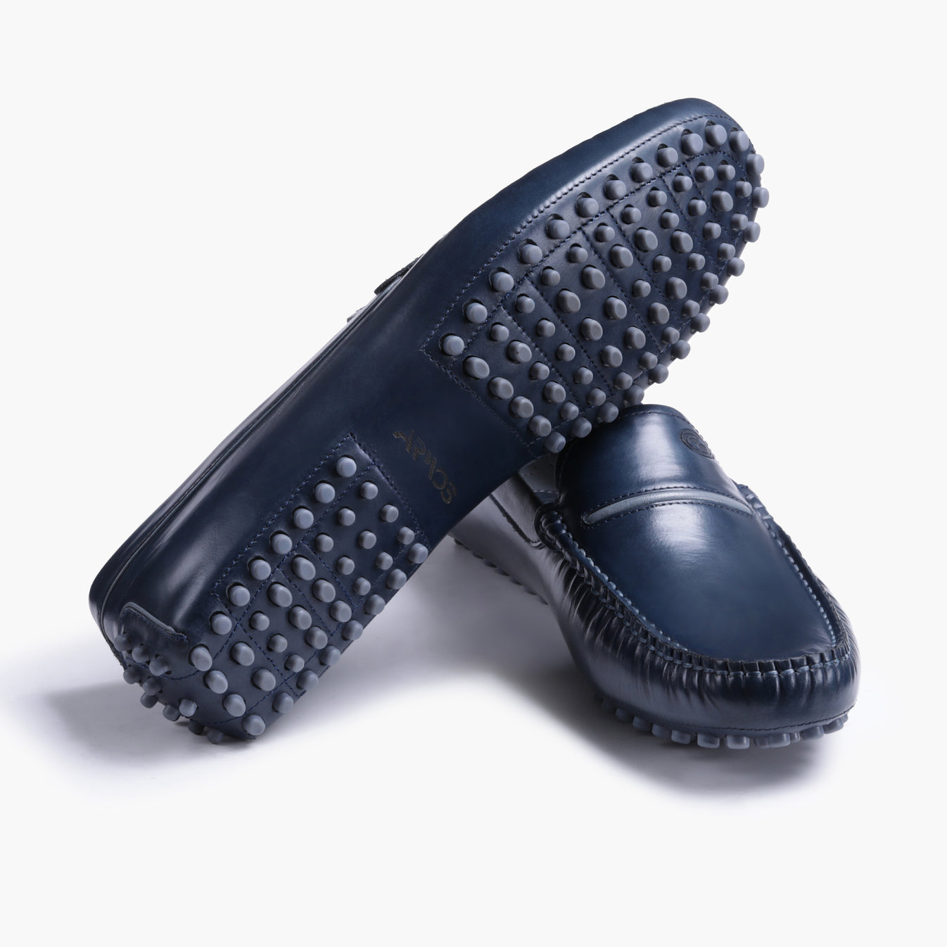 Թանաքագույն կաշվե չարոխ