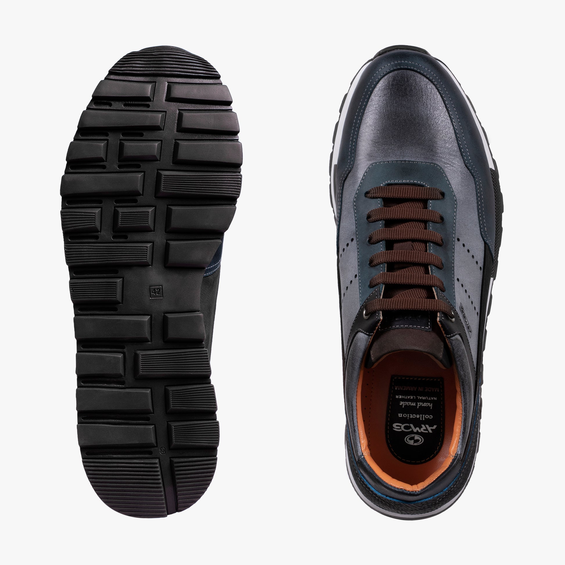 Սպորտայիններ եղնիկի և հորթի կաշվից