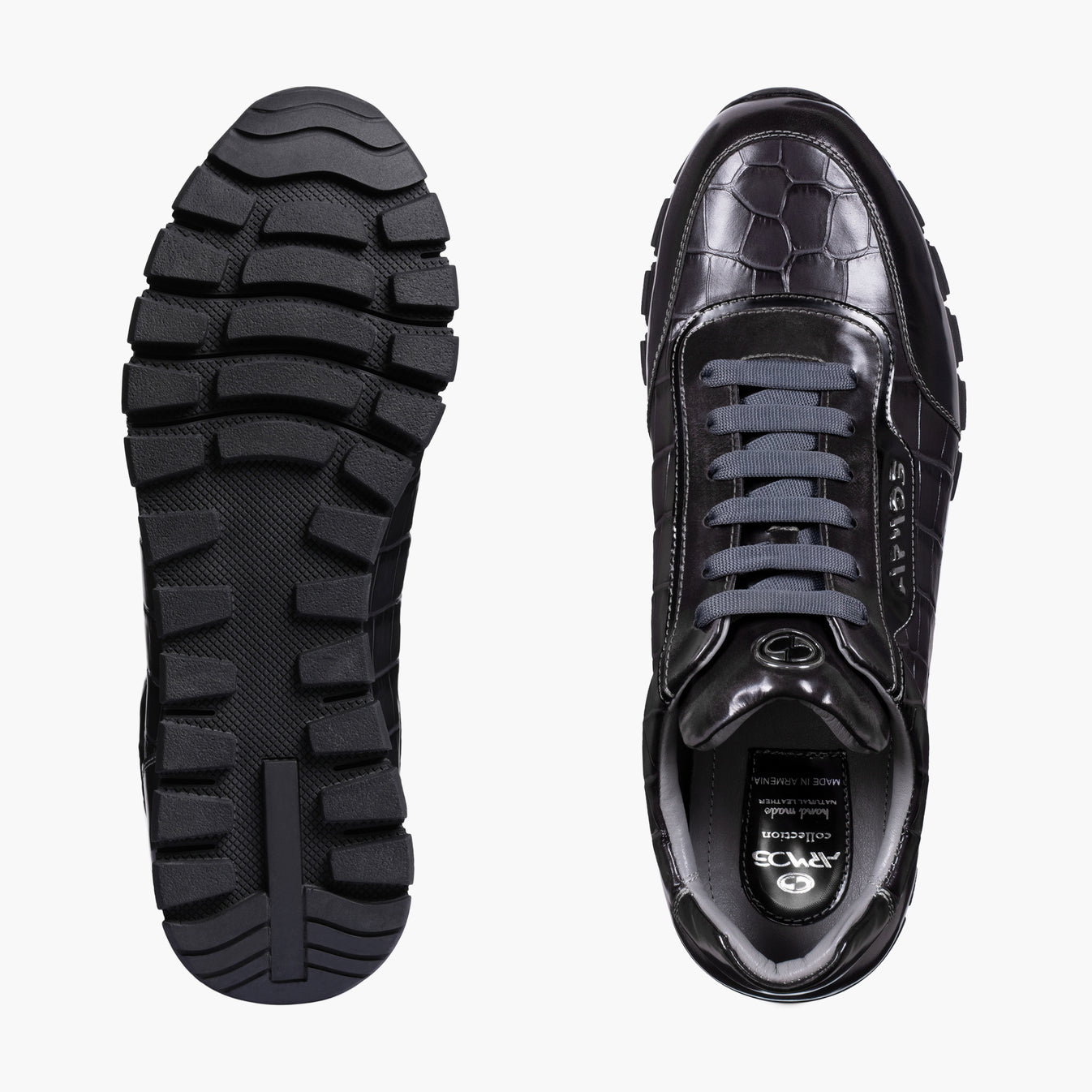 Գորշ գույնի սպորտային կոշիկներ