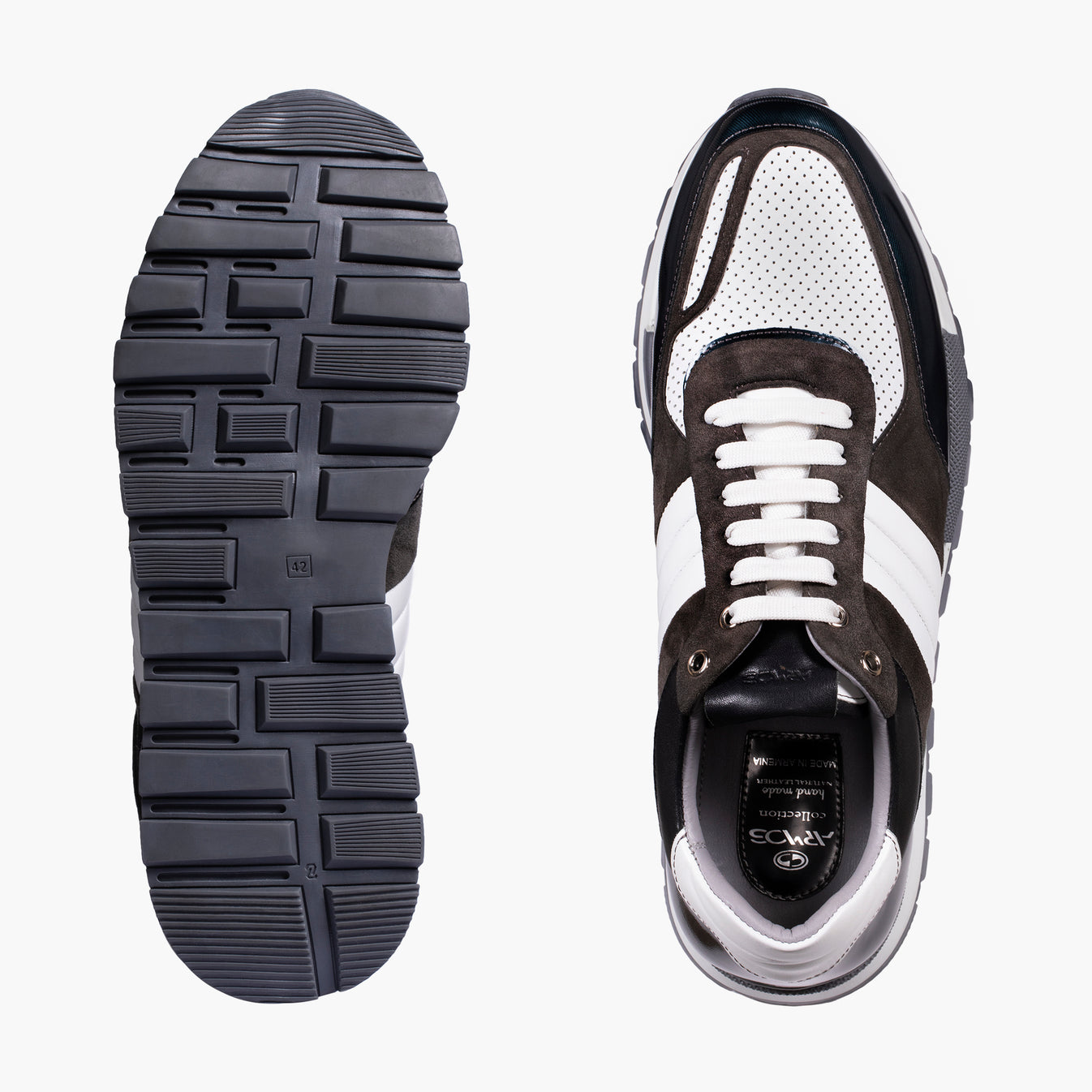 Սպորտայիններ տարբեր կաշիների համադրությամբ