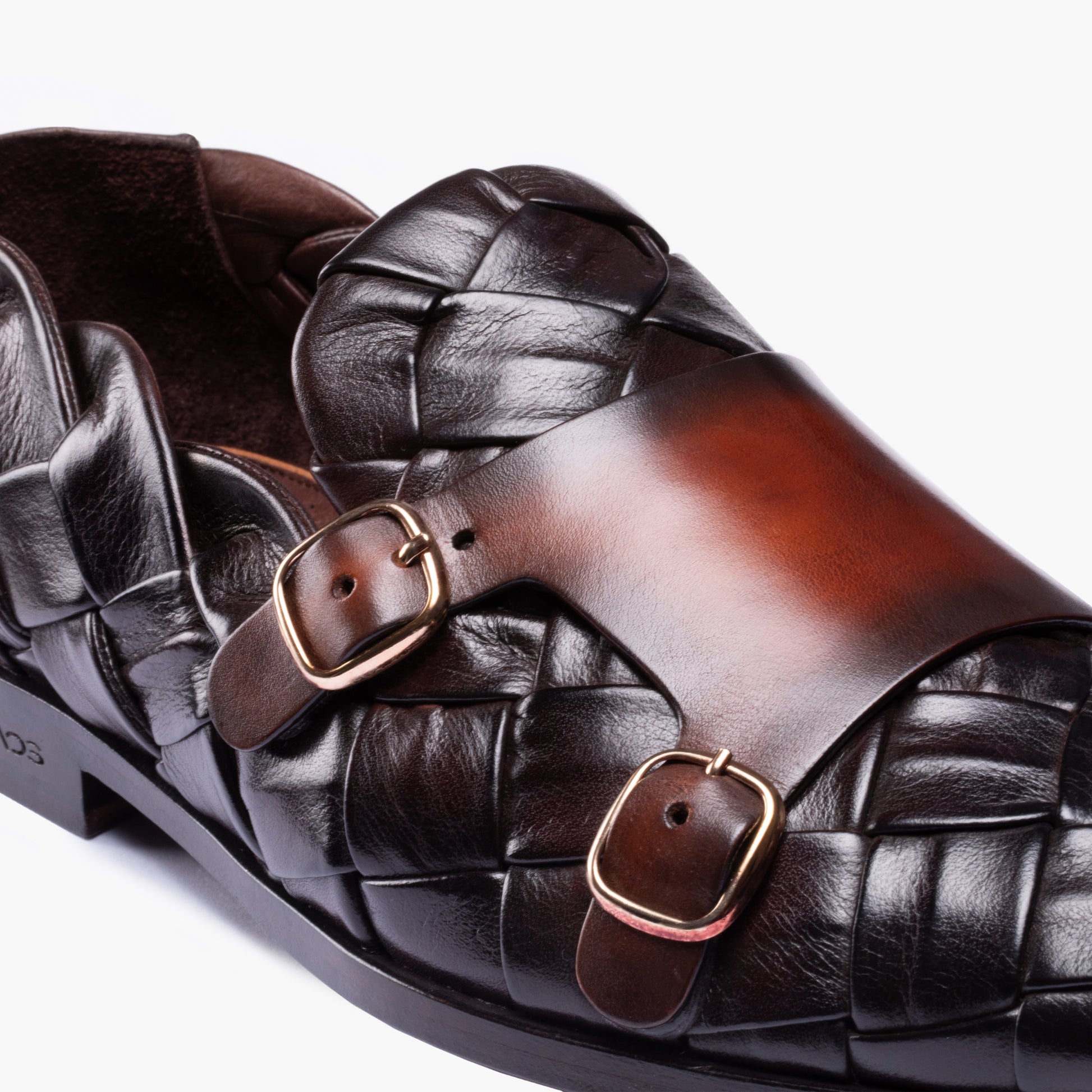 Շագանակագույն հյուսված մոնկեր