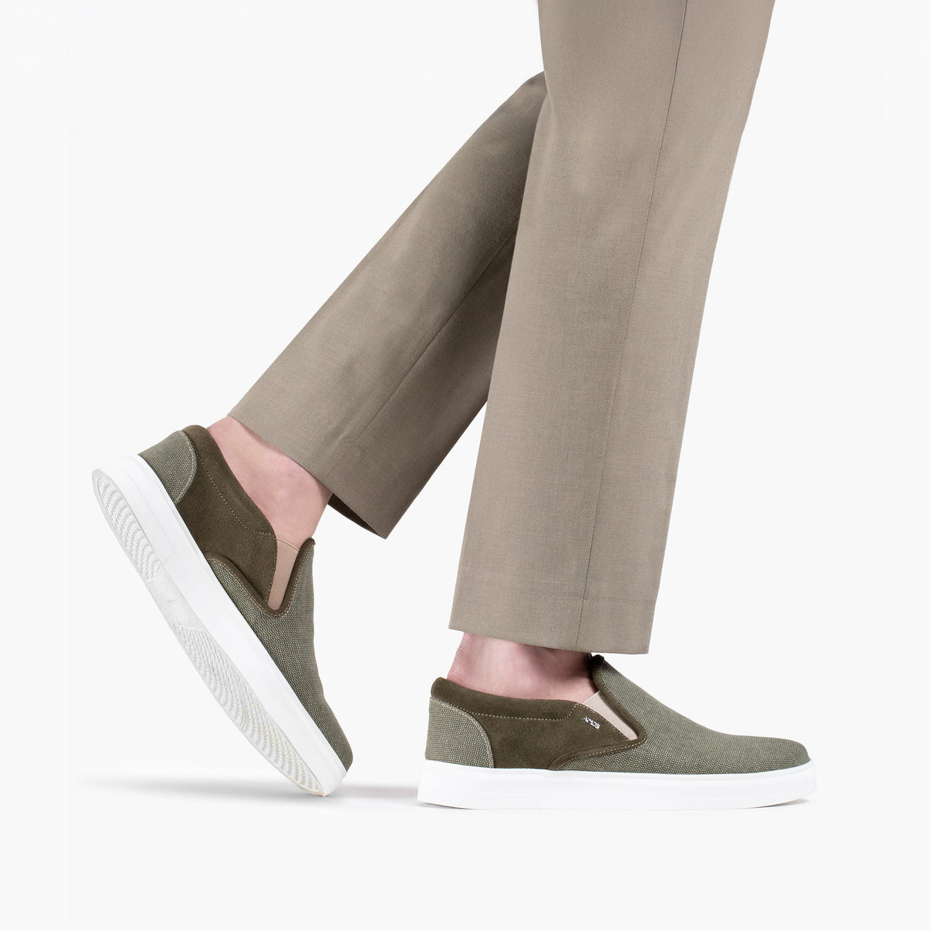 Կանաչ սպորտային կոշիկներ լեոնի մանրաթելերից