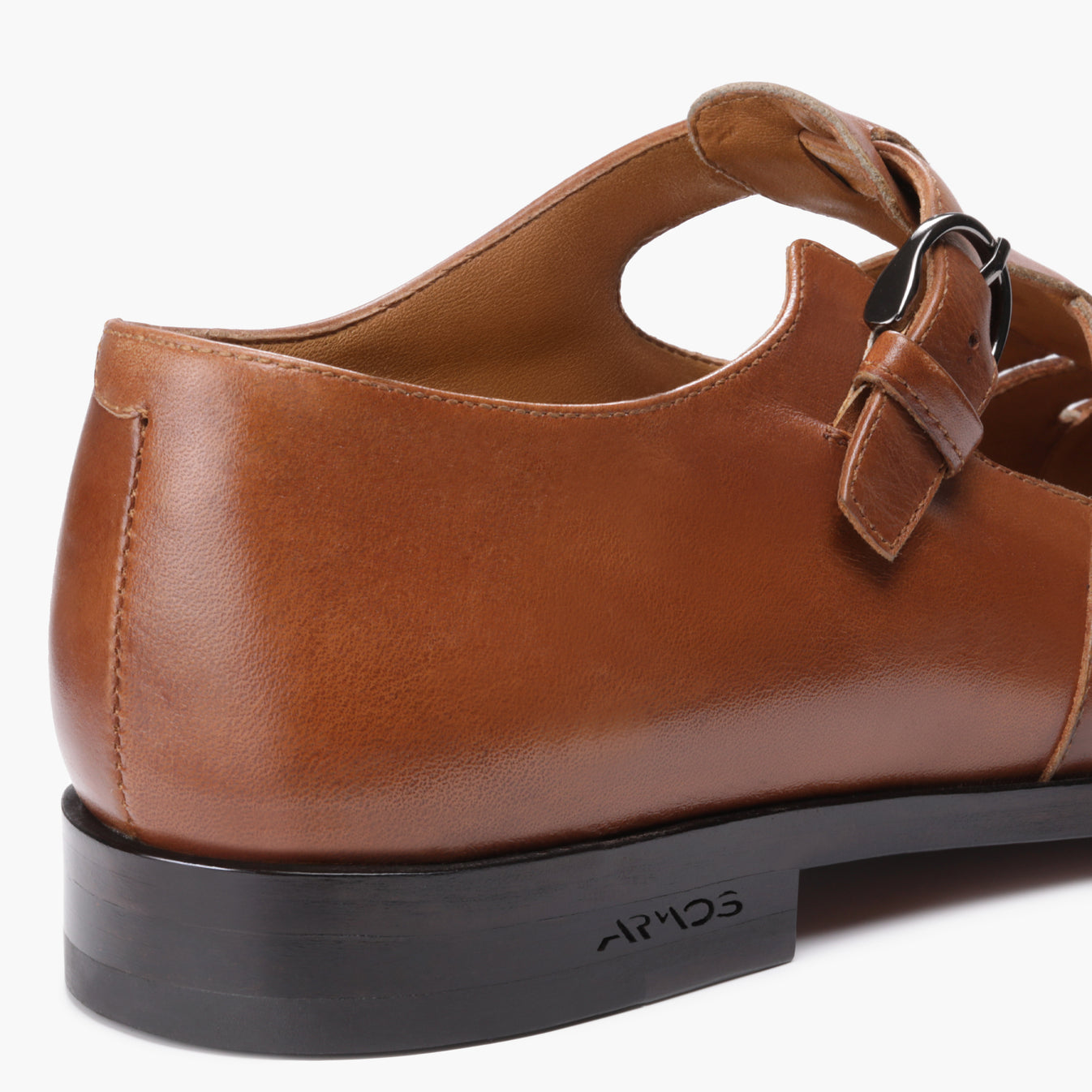 Դասական շագանակագույն սանդալ