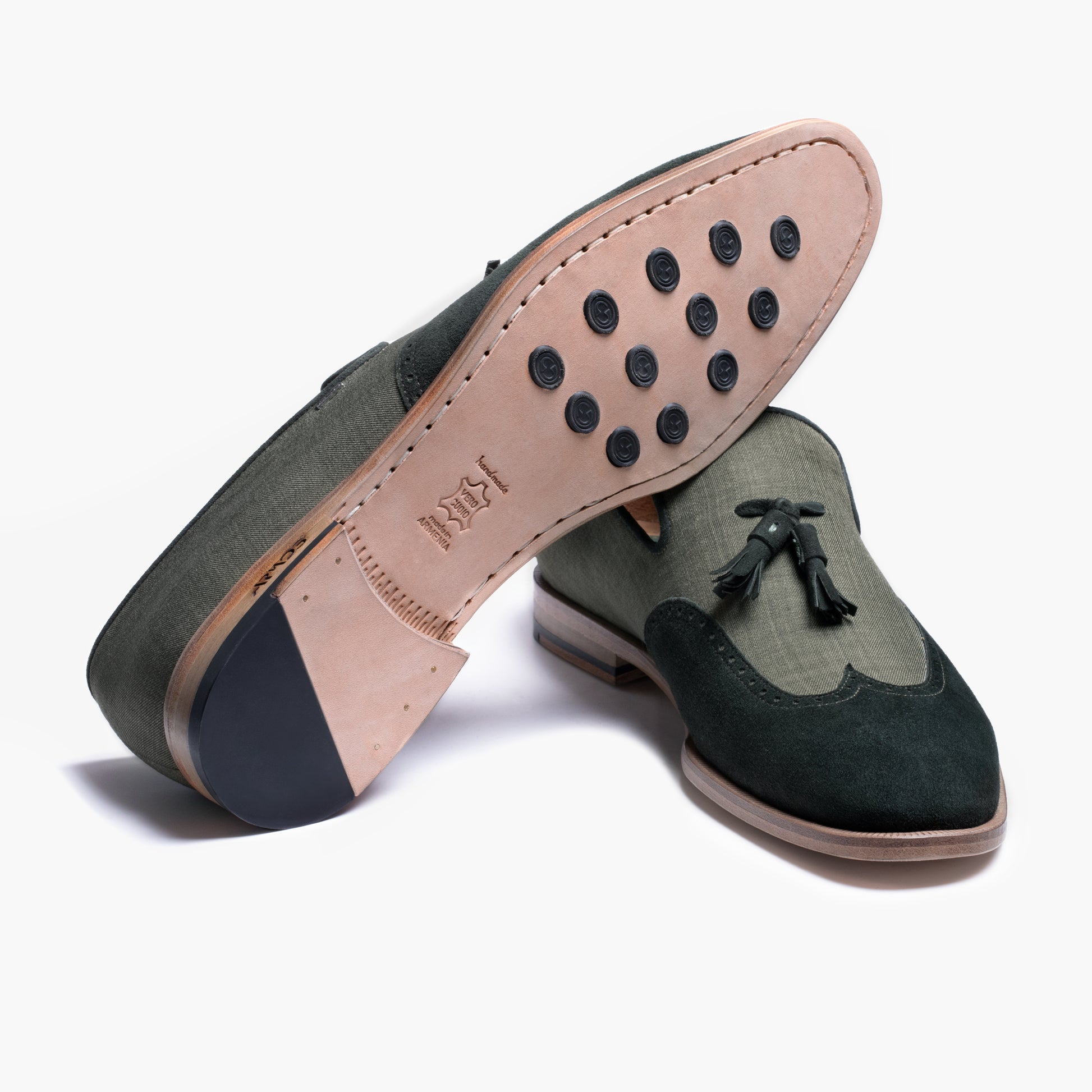 Կանաչ ծպքերով լոֆեր