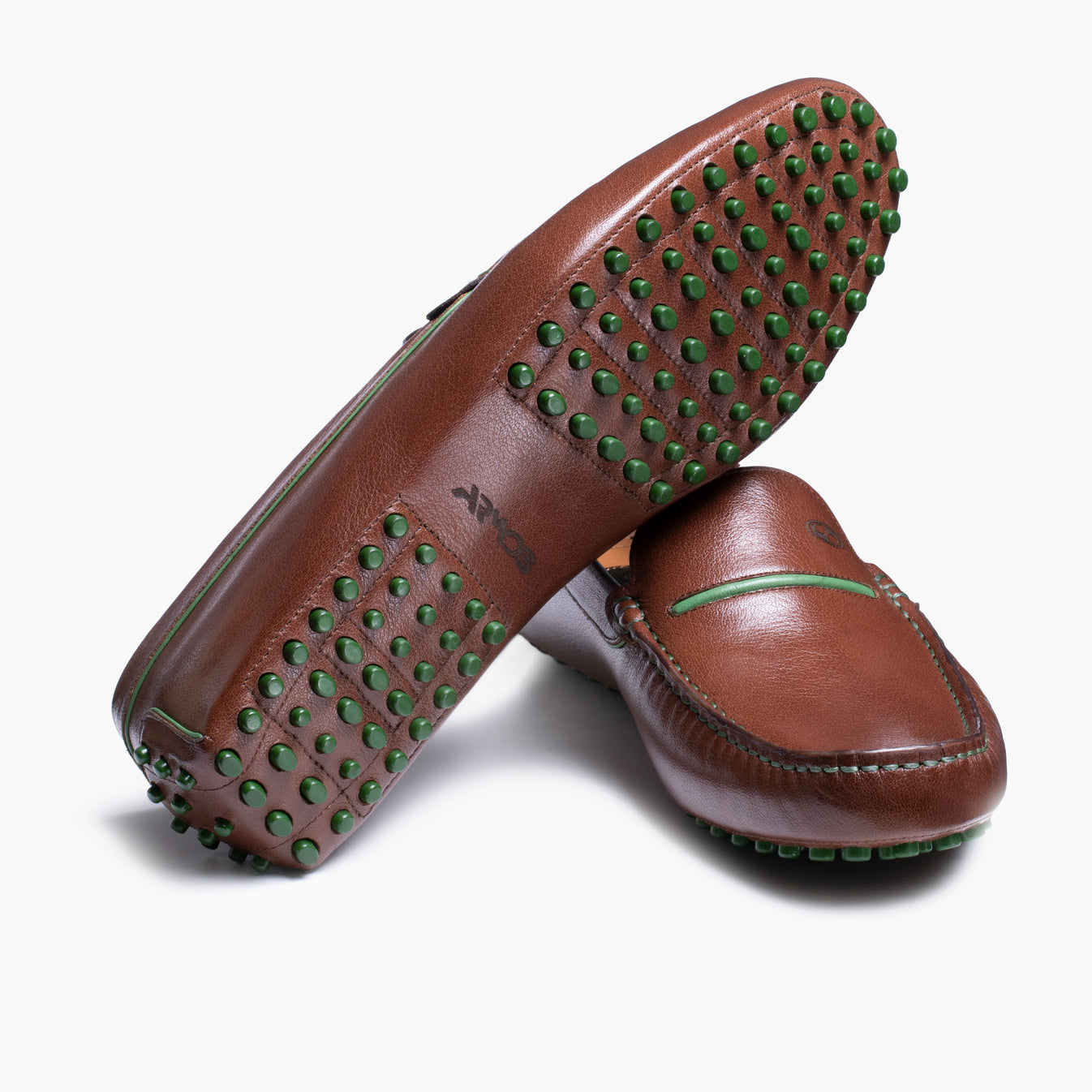 Շագանակագույն կաշվից չարուխ