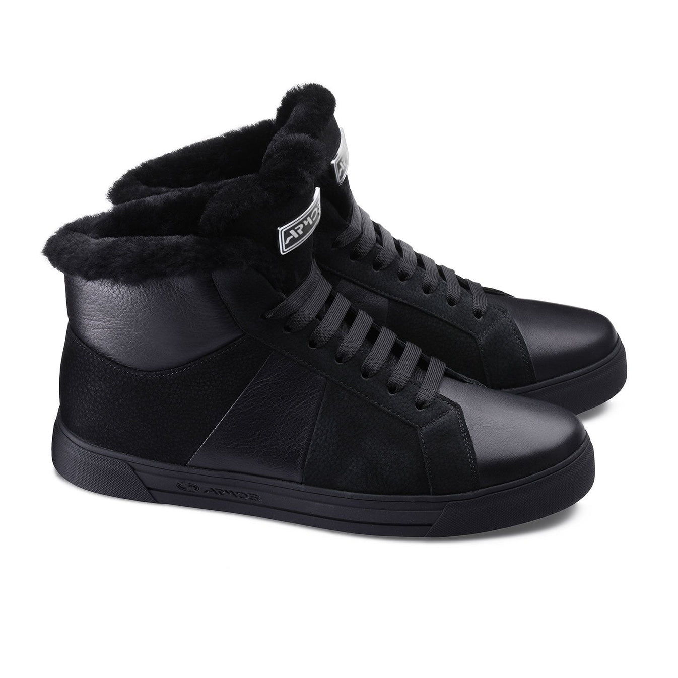 Մորթիով կիսաճտքավորներ