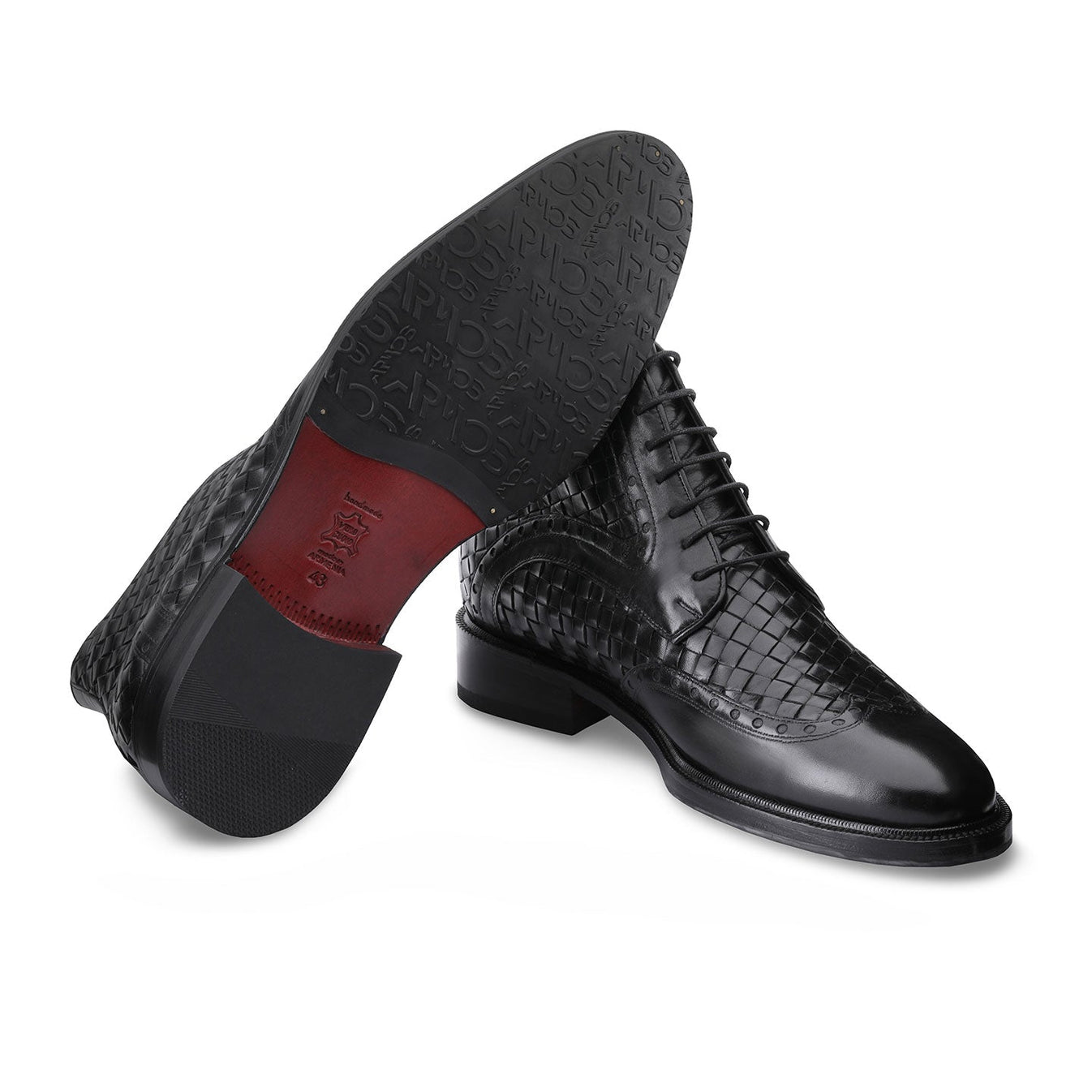 Սև հյուսված կիսաճտքավորներ