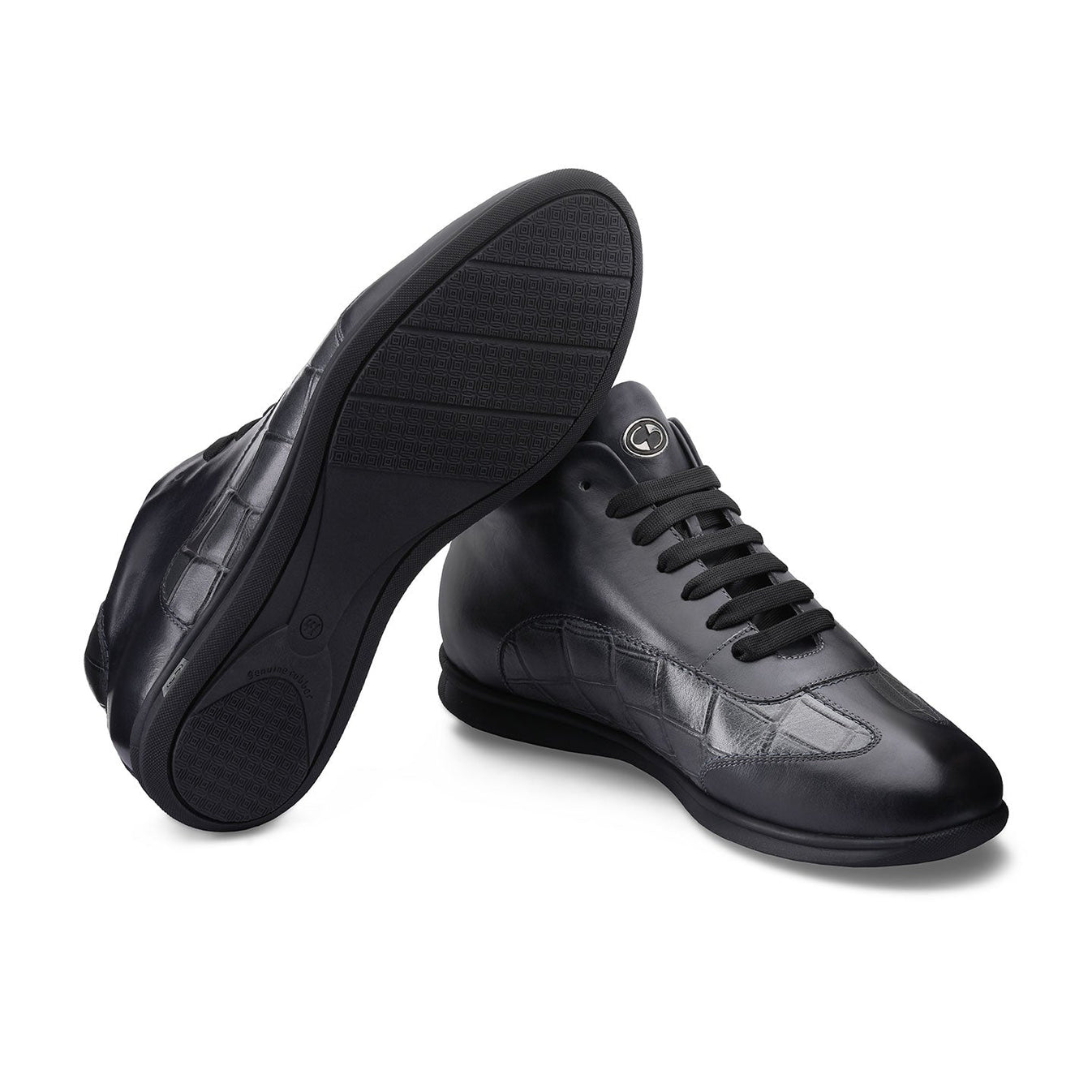 Սև և կանաչ սպորտային կոշիկներ կոկորդիլոսի պրինտով