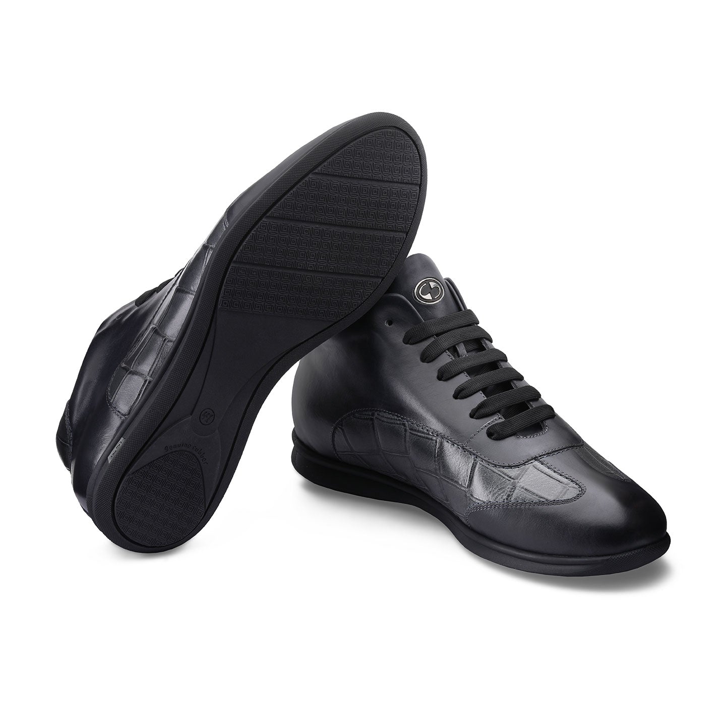 Սև և կանաչ սպորտային կոշիկներ կոկորդիլոսի պրինտով