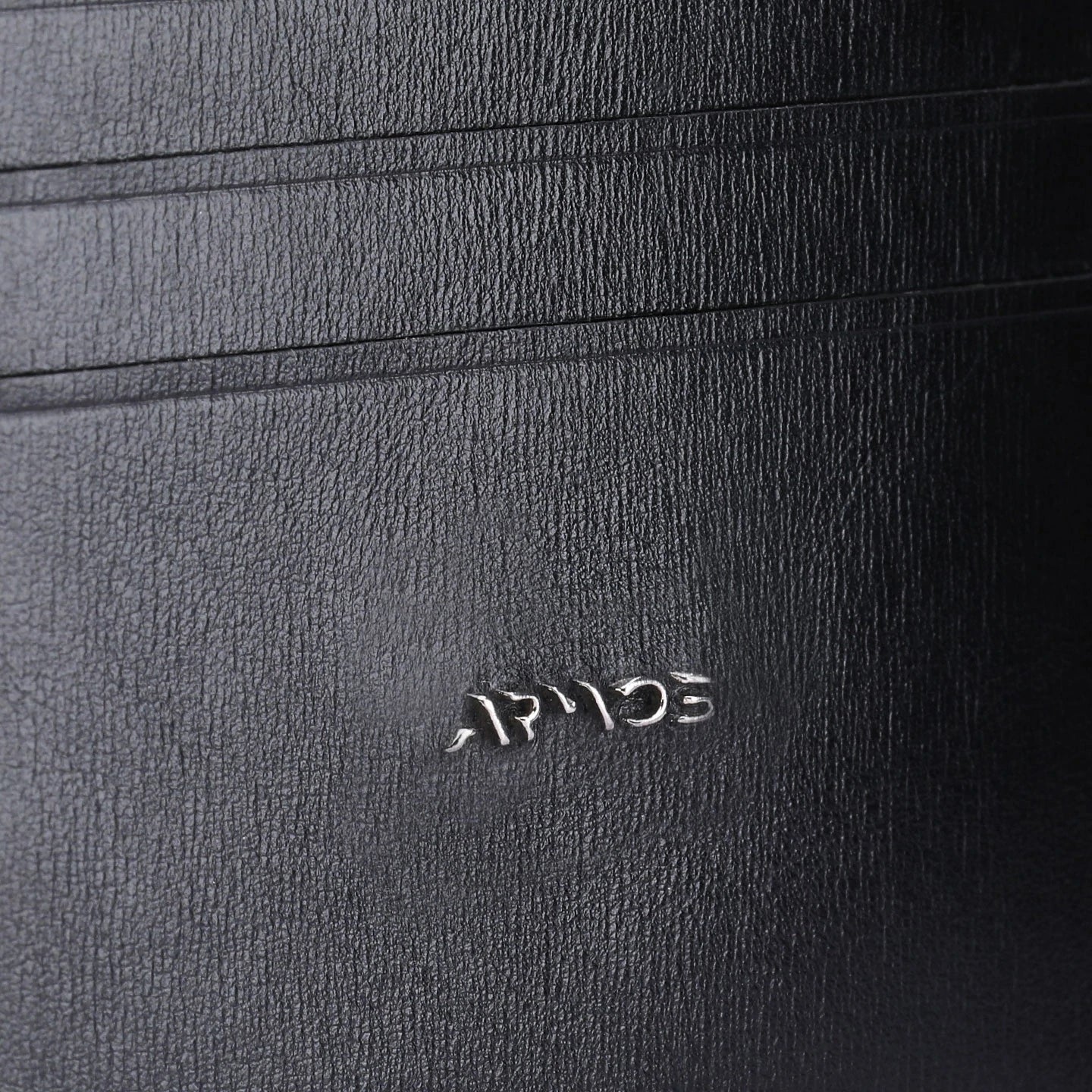 Սև քարտային դրամապանակ