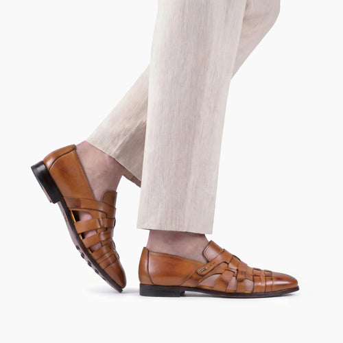 Բաց շագանակագույն սանդալներ