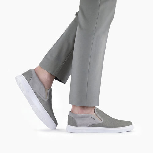 Մոխրագույն սպորտային կոշիկներ լեոնի մանրաթելերից