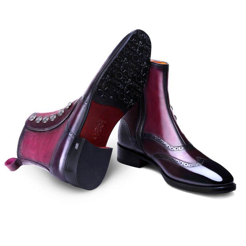 Տարբերվող երկարաճիտ կոշիկներ