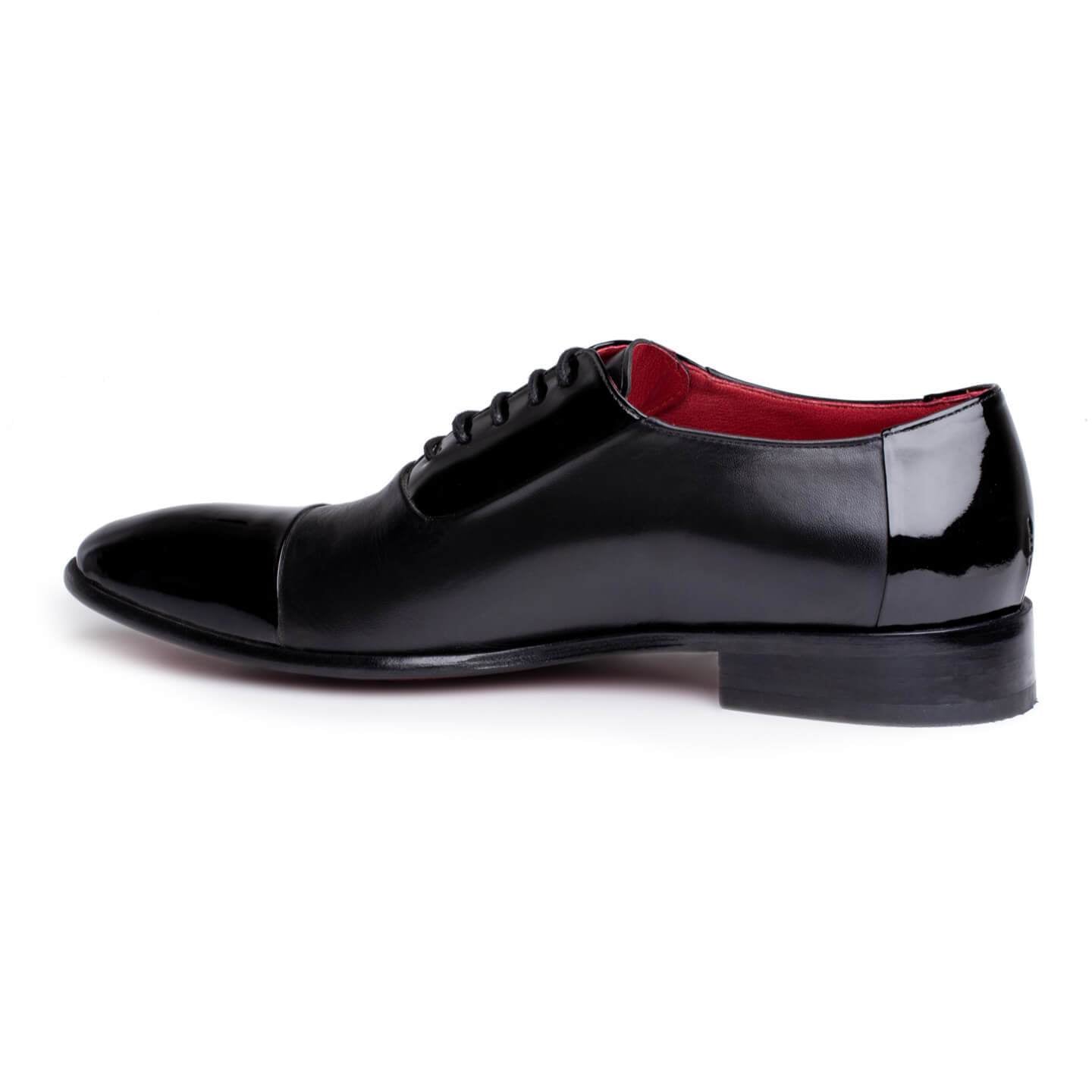 Black lace-ups